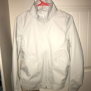 Lululemon rain jacket/ windbreaker